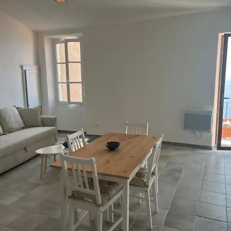 Au Coeur Du Village , Vue Roquebrune-Cap-Martin